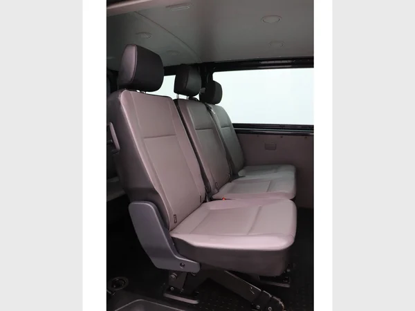VOLKSWAGEN Transporter T6.1 1000 Combi Swb (2022) — foto 13 van 25