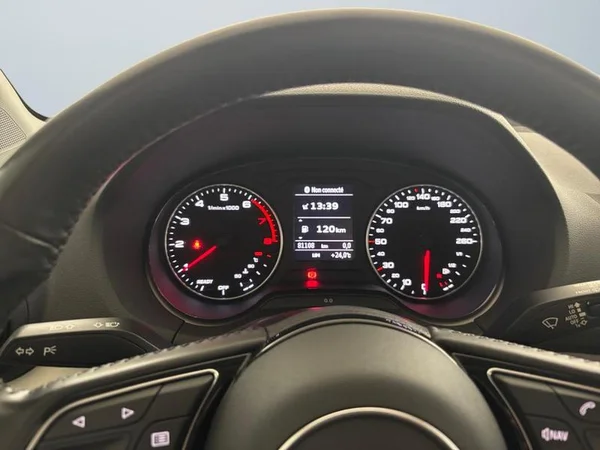 AUDI Q2 (2018) — foto 6 van 27