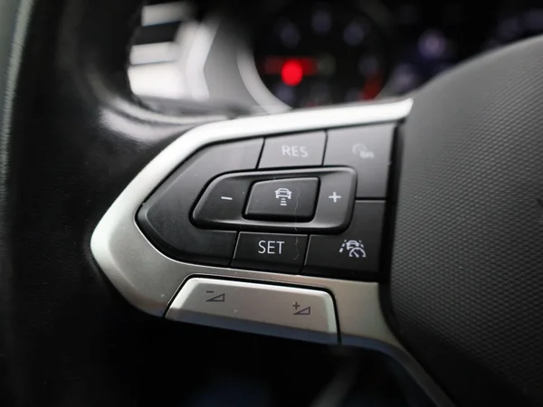 Volkswagen Passat (2022) — foto 13 van 48