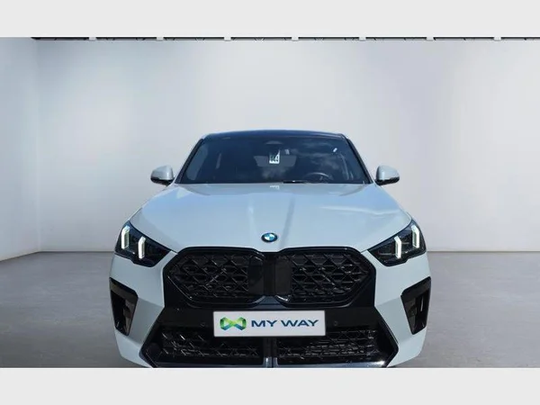 BMW X2 (2024) — foto 12 van 24