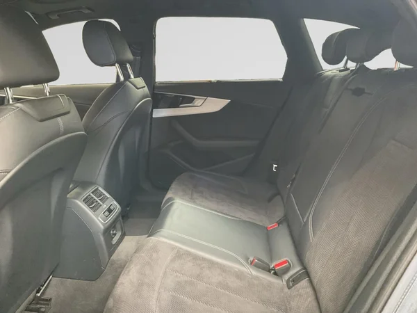AUDI A4 SW (2020) — foto 10 van 24
