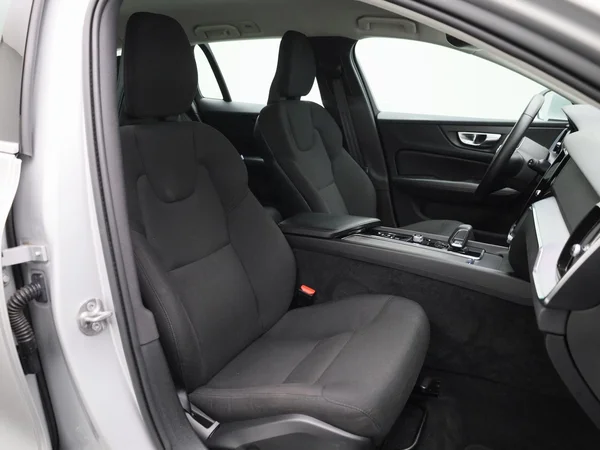 Volvo V60 (2022) — foto 36 van 44