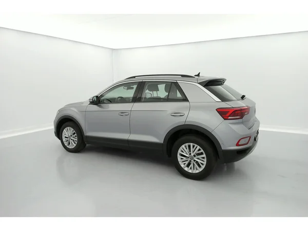 VOLKSWAGEN T-Roc (2022) — foto 32 van 35