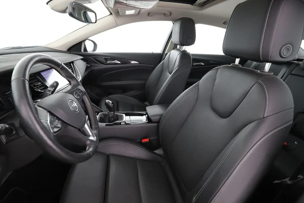 Opel Insignia (2020) — foto 16 van 16