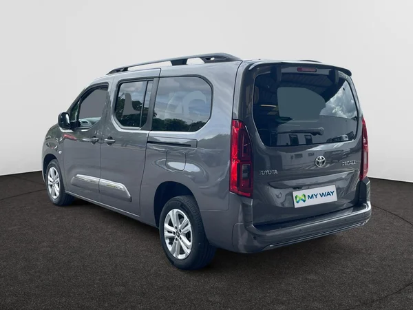 TOYOTA Proace City Verso Lwb Dsl (2023) — foto 12 van 20