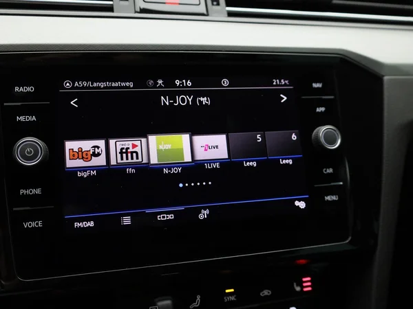 Volkswagen Passat (2024) — foto 11 van 44
