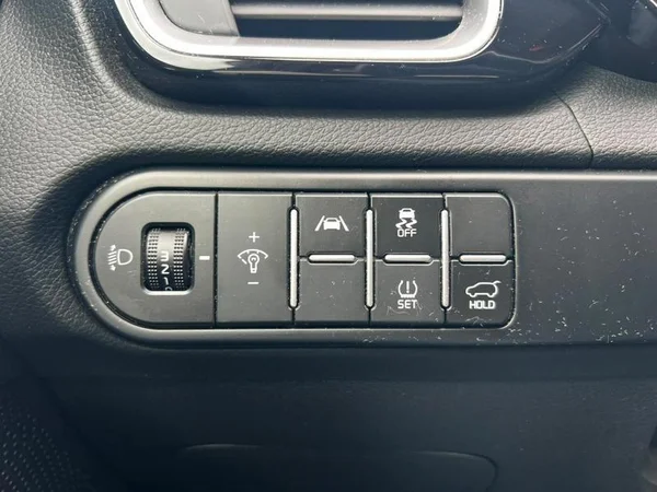 KIA XCeed (2023) — foto 6 van 27