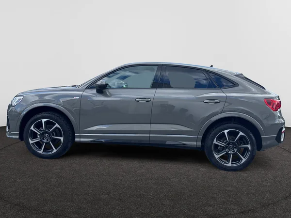 AUDI Q3 Sportback (2025) — foto 19 van 20