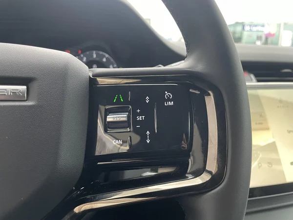 Land Rover Range Rover Evoque (2024) — foto 18 van 28