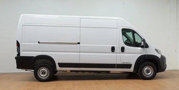 Opel Movano (2025) — foto 12 van 22