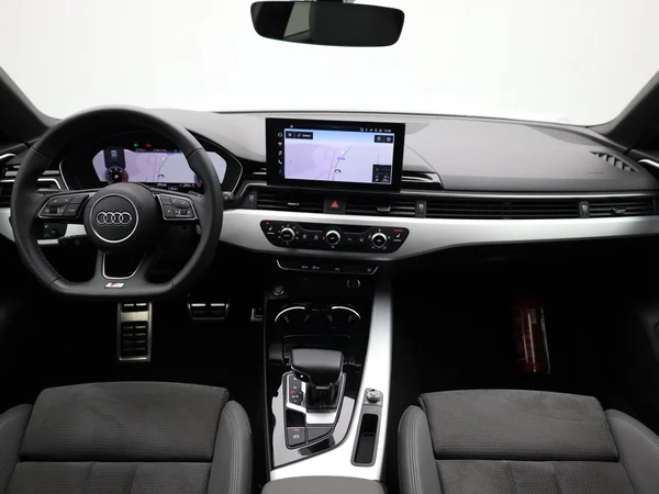 AUDI A4 Avant (2021) — foto 13 van 23