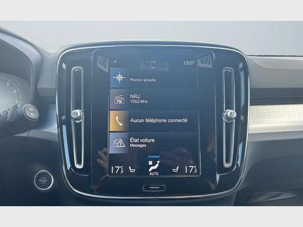 Volvo XC40 (2024) — foto 5 van 29