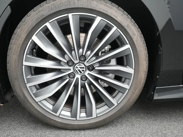 VOLKSWAGEN ID.7 Tourer (2026) — foto 37 van 39