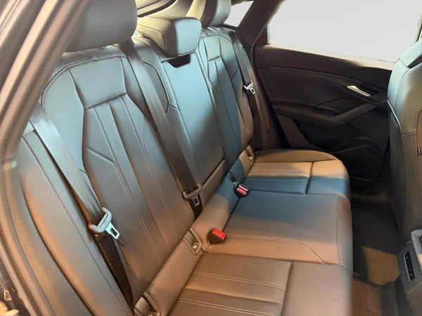 AUDI Q6 Sportback e-tron (2026) — foto 11 van 24