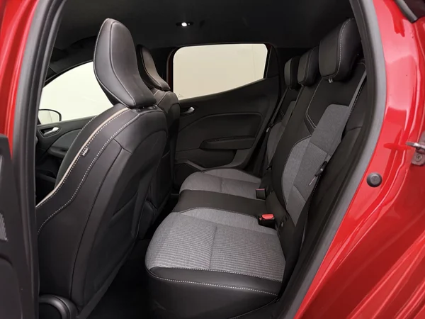 RENAULT Clio (2025) — foto 5 van 27