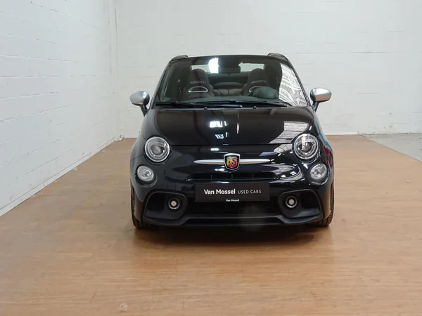 Fiat 500C (2024) — foto 23 van 24