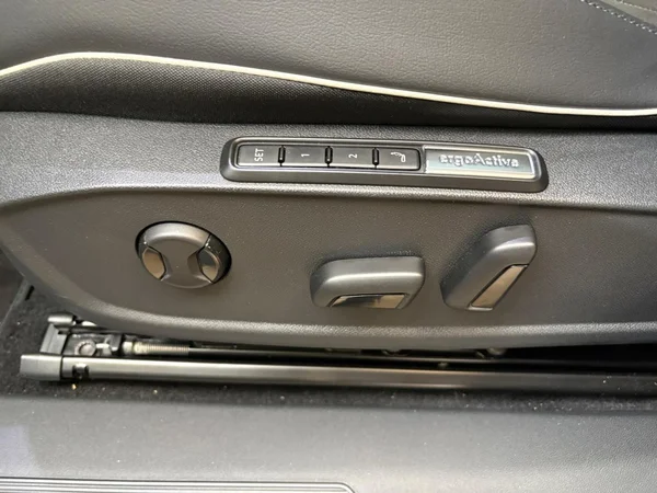 VOLKSWAGEN ID.4 (2026) — foto 3 van 15