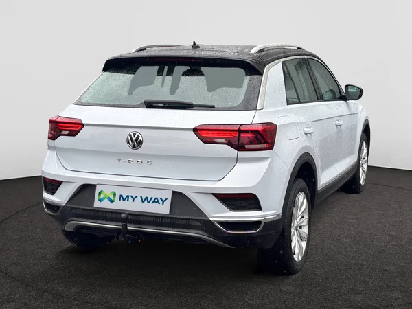 VOLKSWAGEN T-Roc (2018) — foto 14 van 18