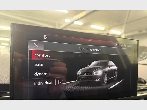 Audi A4 (2022) — foto 14 van 28