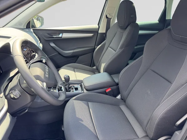 SKODA Karoq (2025) — foto 20 van 20