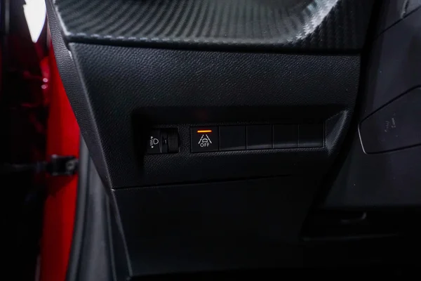 Peugeot E-208 (2022) — foto 16 van 99