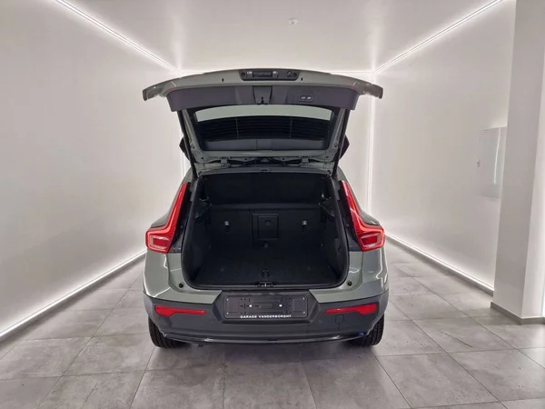 Volvo XC40 (2023) — foto 11 van 16