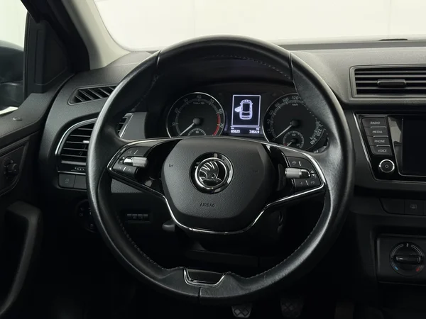 SKODA Fabia (2021) — foto 14 van 25