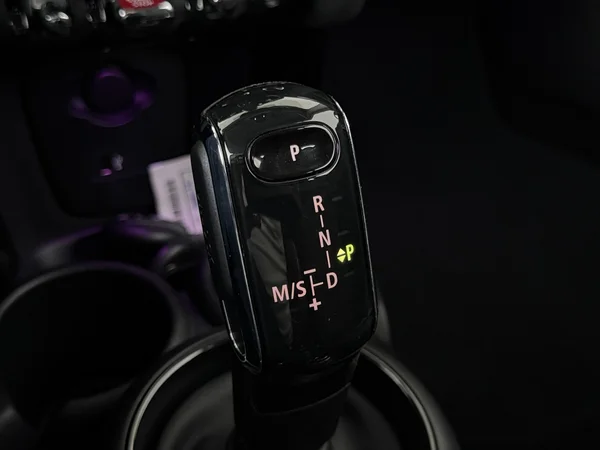 MINI Cooper (2022) — foto 4 van 27