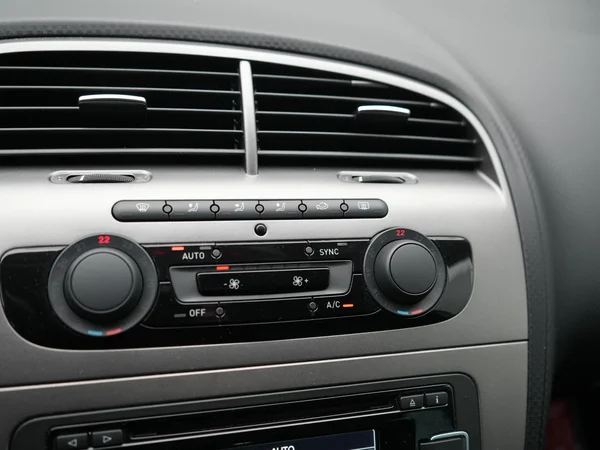 SEAT Altea XL (2015) — foto 18 van 26