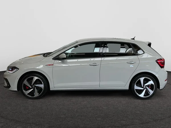 VOLKSWAGEN Polo GTI (2024) — foto 12 van 22