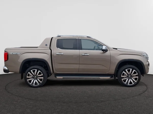 VOLKSWAGEN Amarok Double Cab Dsl (2026) — foto 15 van 21