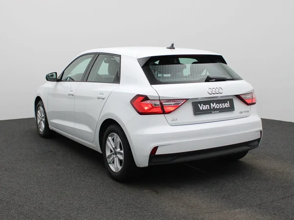 Audi A1 Sportback (2023) — foto 12 van 38