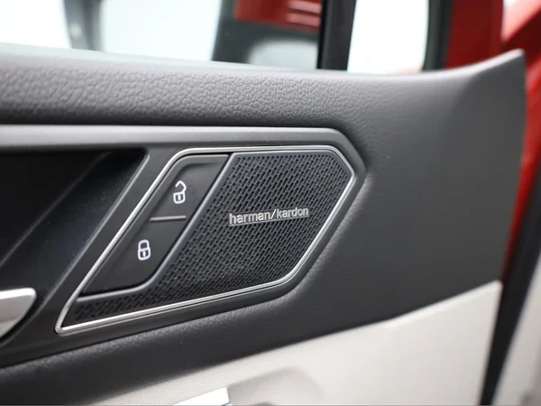 VOLKSWAGEN Tiguan Allspace (2022) — foto 6 van 17
