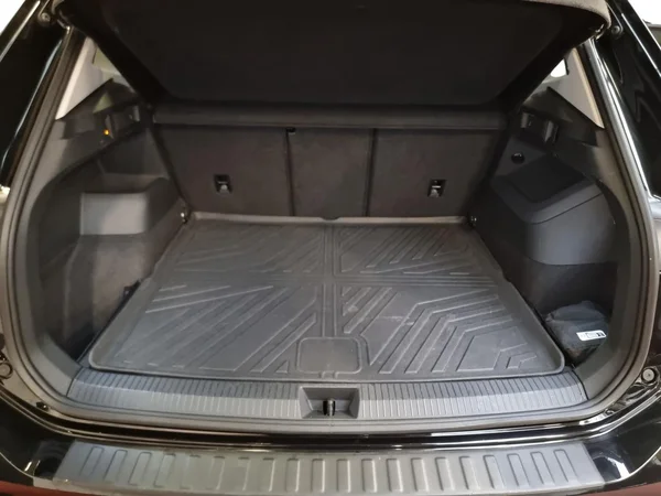 VOLKSWAGEN Tiguan (2025) — foto 14 van 23