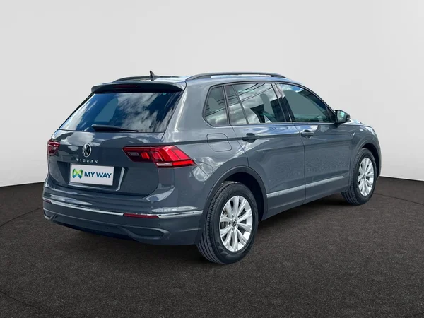 VOLKSWAGEN Tiguan (2021) — foto 11 van 18