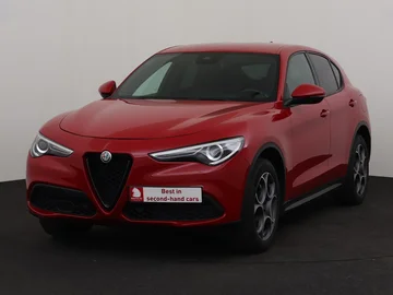 Alfa Romeo Stelvio (2022)