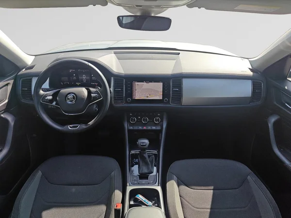 SKODA Kodiaq (2024) — foto 8 van 24