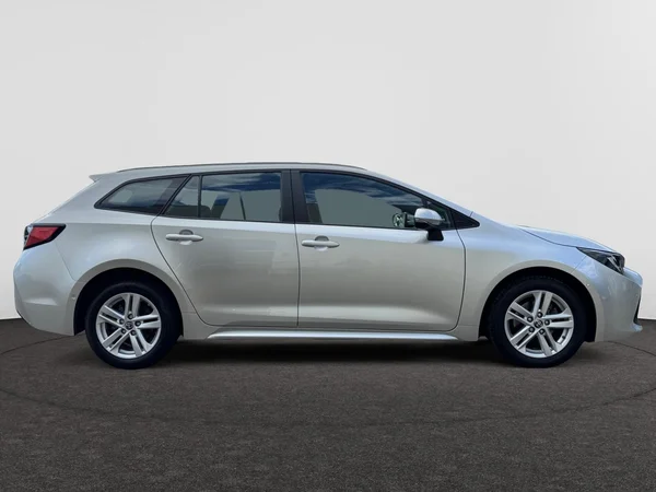 TOYOTA Corolla SW Hybrid (HEV) (2022) — foto 21 van 24