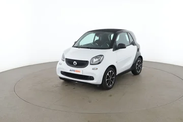 Smart fortwo fafda0f8-2f30-40e8-a6ce-08f24e8bd32f