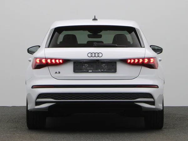 AUDI A3 Sportback (2024) — foto 7 van 19