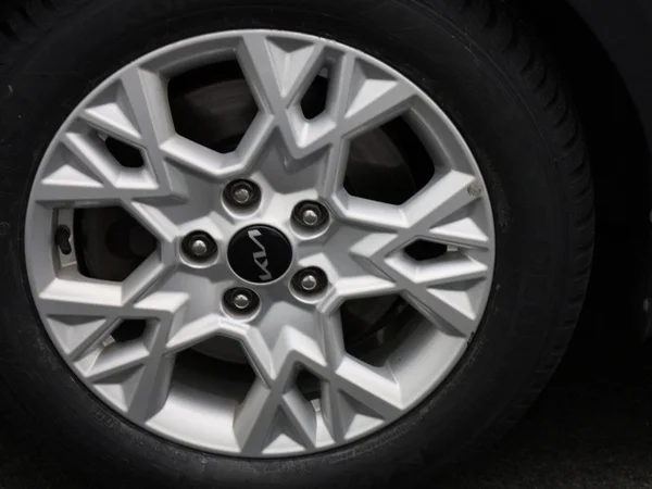 Kia Ceed Sportswagon (2023) — foto 4 van 41