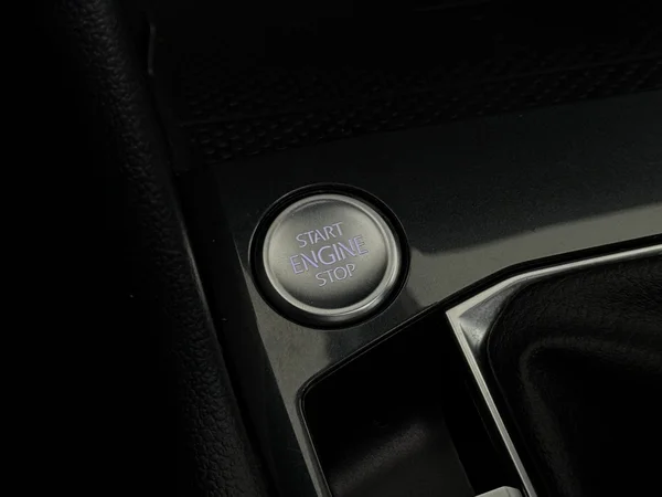 VOLKSWAGEN Tiguan (2023) — foto 15 van 33