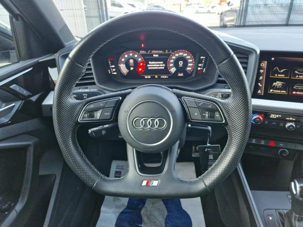 AUDI A1 Sportback (2023) — foto 4 van 23