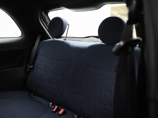 Fiat 500 (2021) — foto 2 van 33