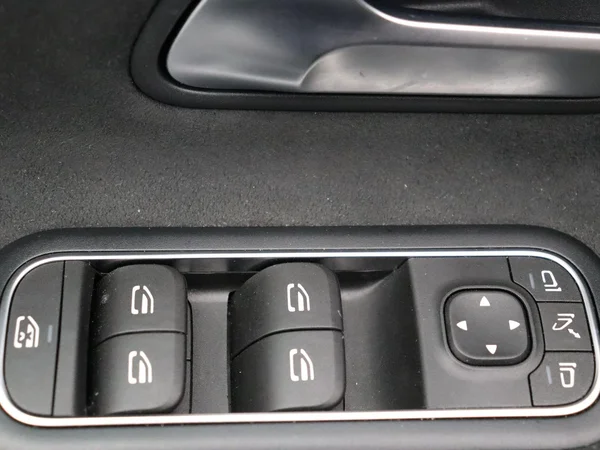 Mercedes-Benz CLA (2026) — foto 2 van 32