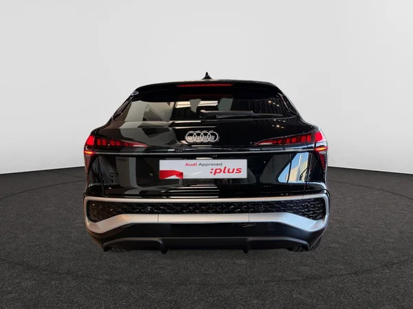 AUDI Q3 Sportback (2026) — foto 16 van 21