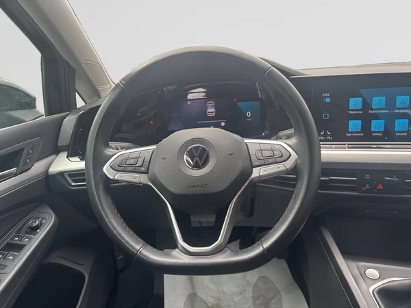 VOLKSWAGEN Golf VIII (2021) — foto 4 van 16