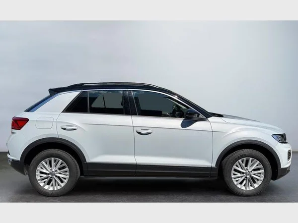 Volkswagen T-Roc (2019) — foto 22 van 28