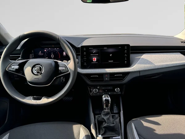 SKODA Scala (2024) — foto 12 van 15