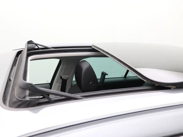 SKODA Octavia Combi (2024) — foto 27 van 32